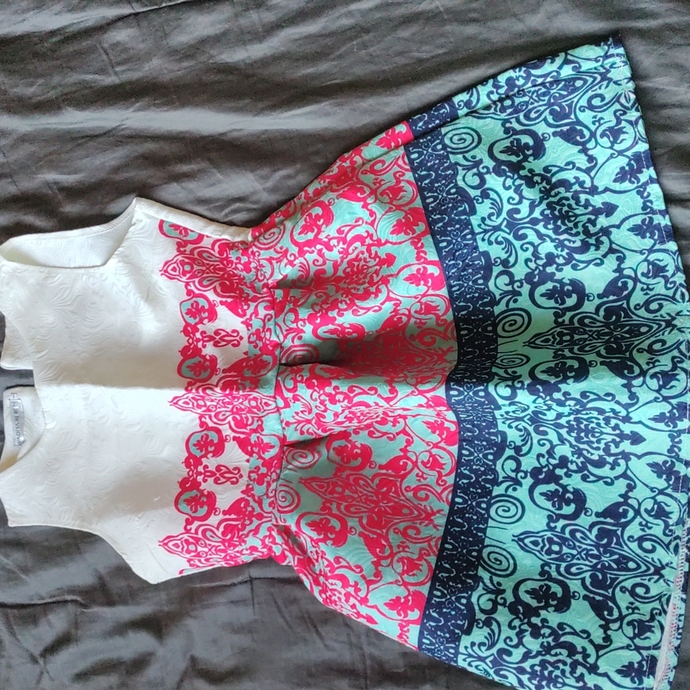 Dress - Picture 3 of 4